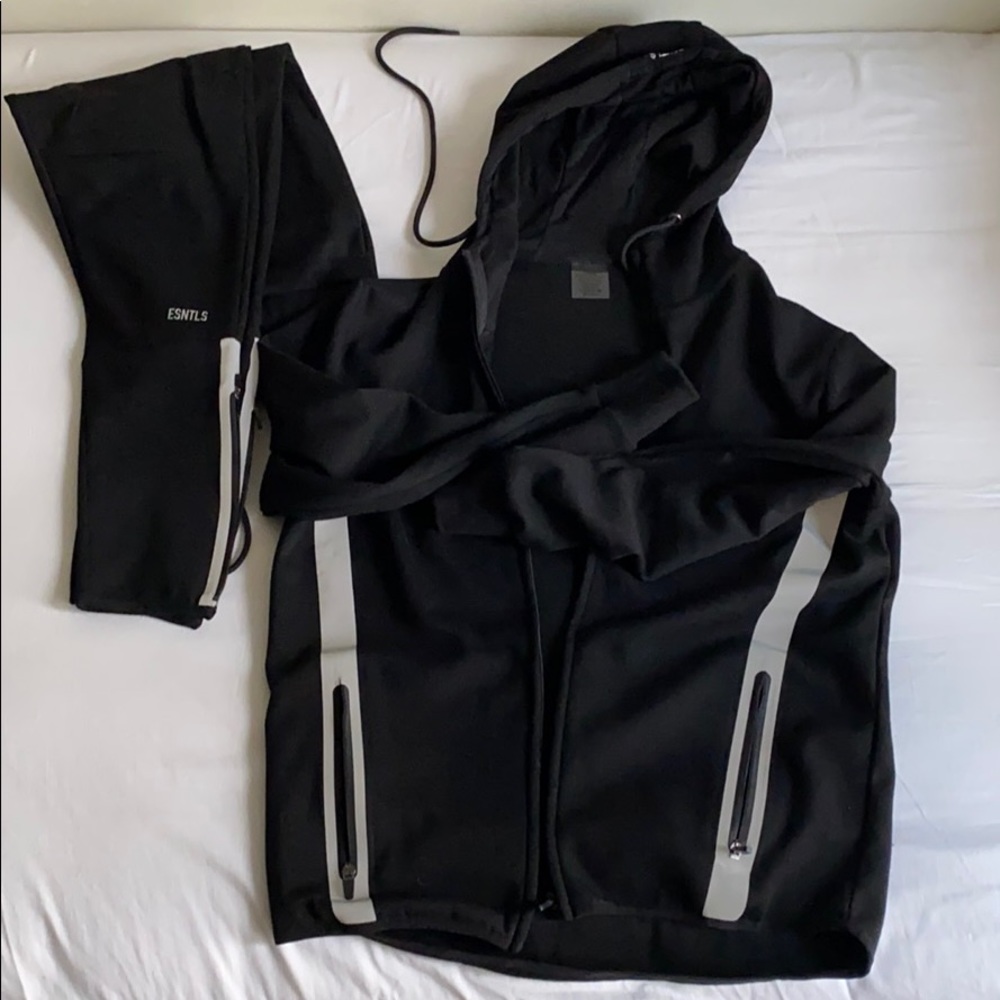 Esntls tracksuit